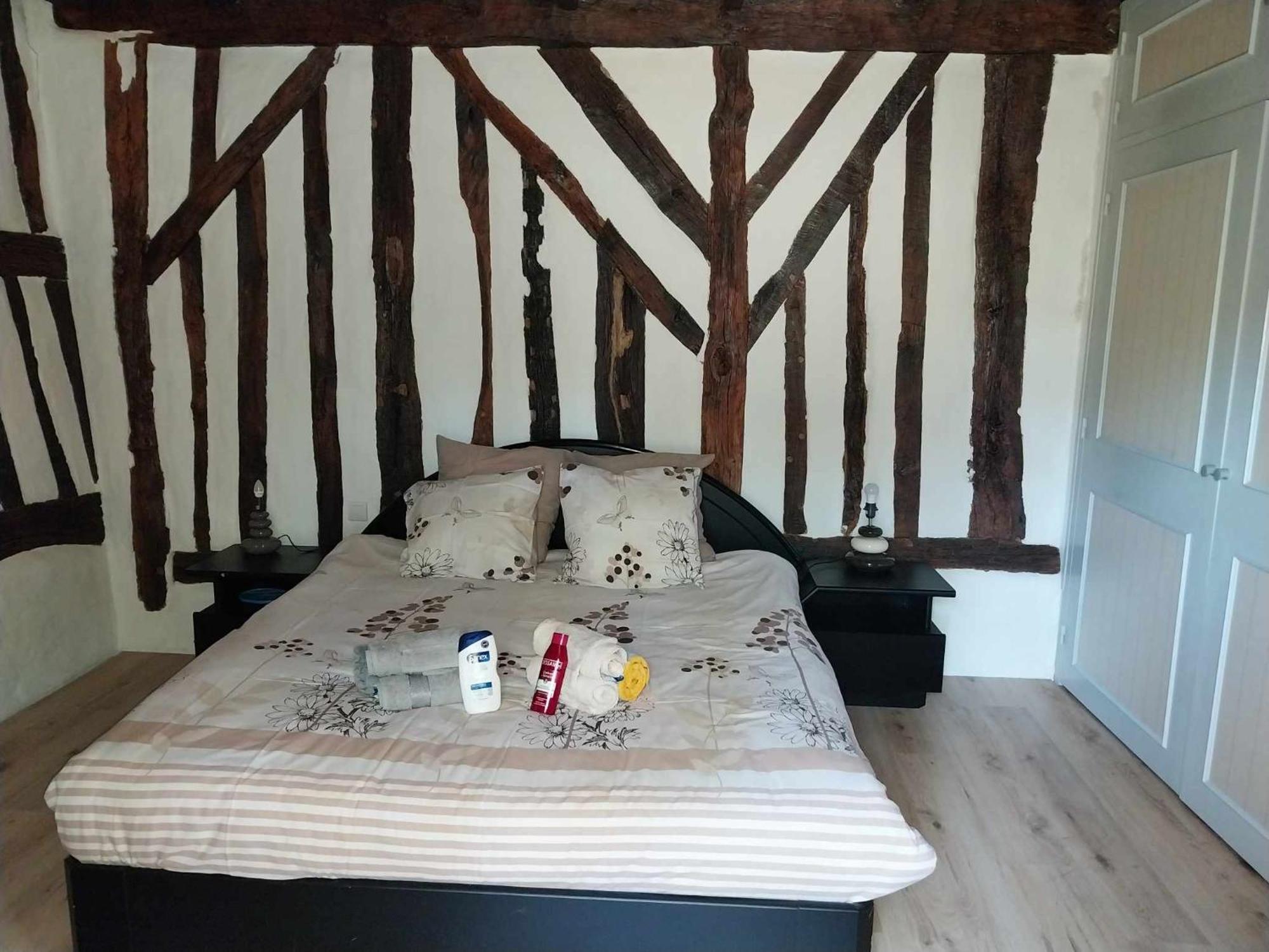 Bed and Breakfast Les Bernus à Monfaucon  Extérieur photo